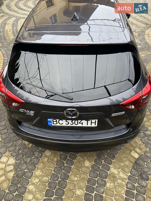 Внедорожник / Кроссовер Mazda CX-5 2016 в Новояворовске