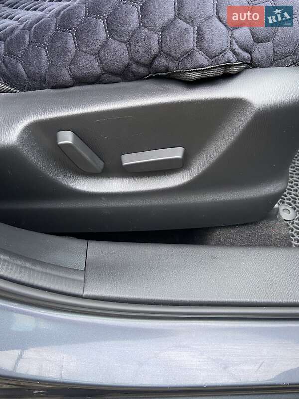 Внедорожник / Кроссовер Mazda CX-5 2016 в Новояворовске