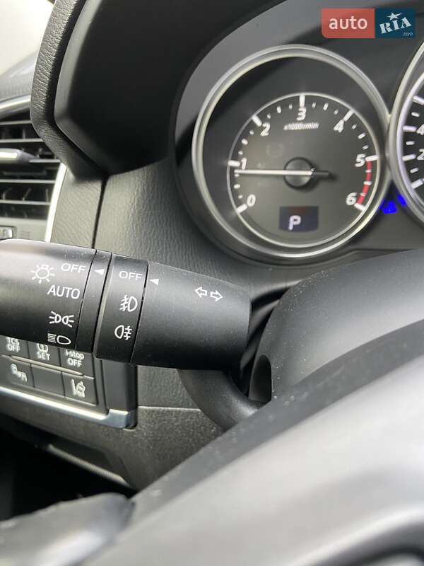 Внедорожник / Кроссовер Mazda CX-5 2016 в Новояворовске