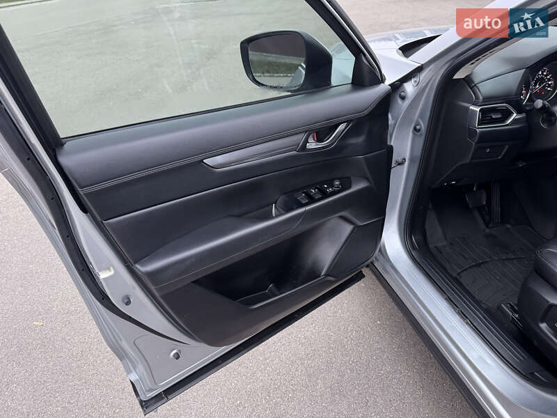 Позашляховик / Кросовер Mazda CX-5 2017 в Києві фото 35 Позашляховик / Кросовер Mazda CX-5 2017 в Києві