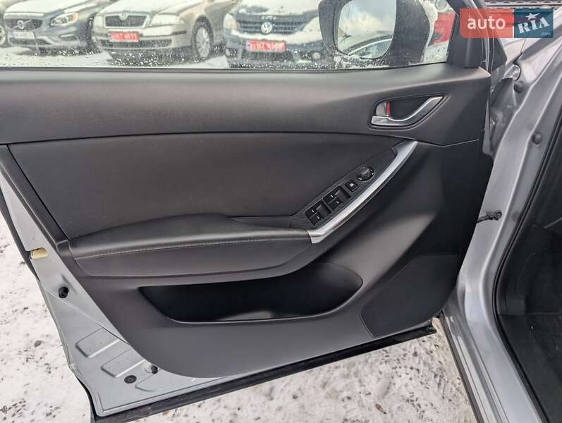 Позашляховик / Кросовер Mazda CX-5 2016 в Рівному