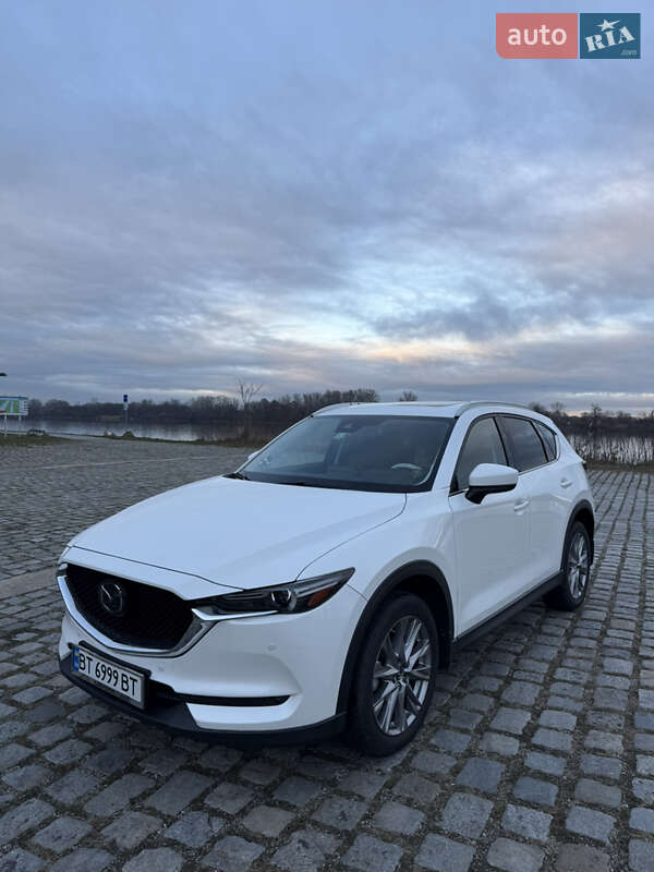 Позашляховик / Кросовер Mazda CX-5 2019 в Ужгороді