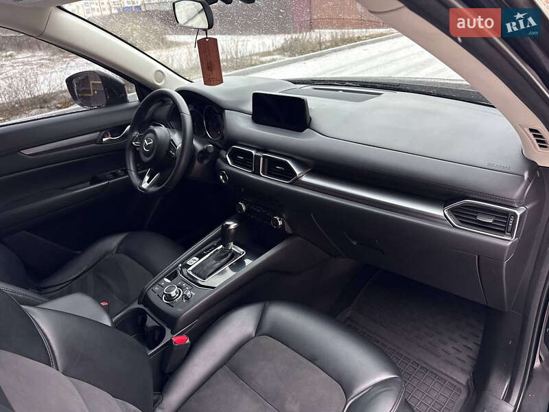 Внедорожник / Кроссовер Mazda CX-5 2017 в Киеве