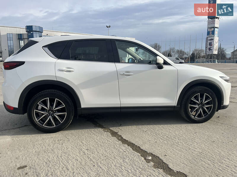 Внедорожник / Кроссовер Mazda CX-5 2017 в Черновцах