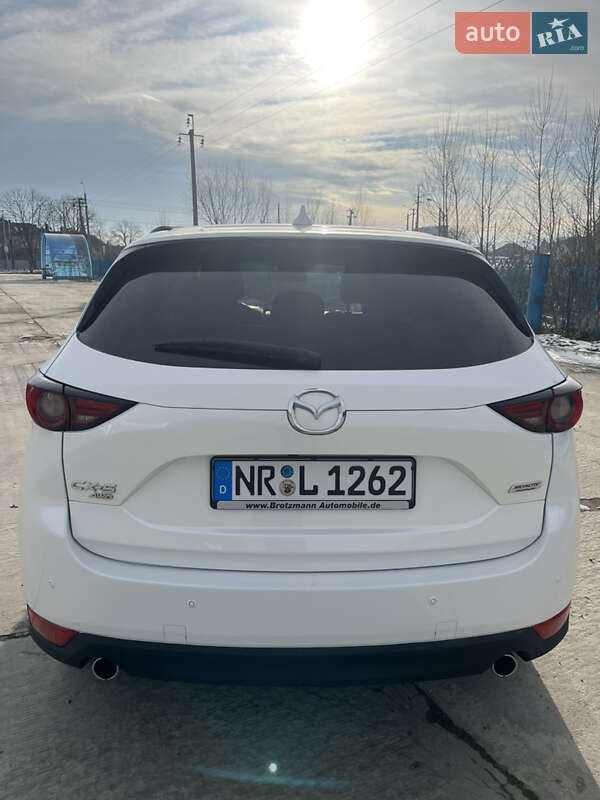 Внедорожник / Кроссовер Mazda CX-5 2017 в Черновцах