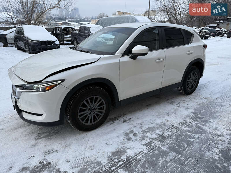 Внедорожник / Кроссовер Mazda CX-5 2017 в Киеве