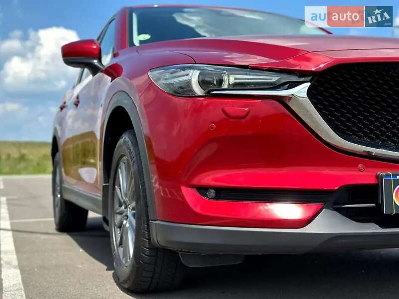 Позашляховик / Кросовер Mazda CX-5 2017 в Млиніві