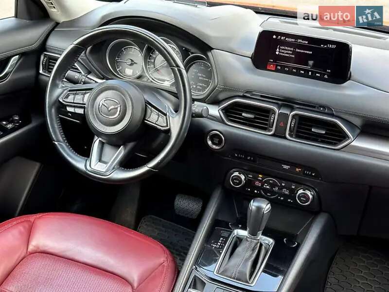 Позашляховик / Кросовер Mazda CX-5 2017 в Млиніві