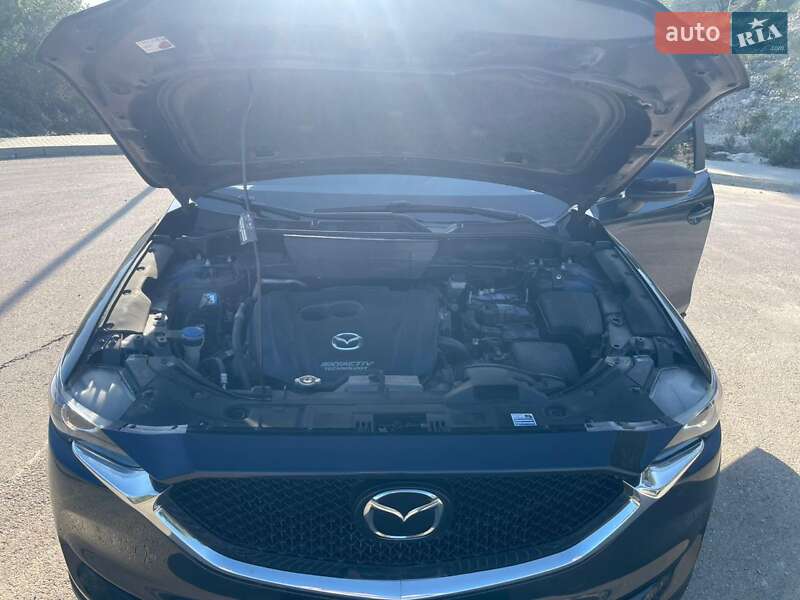 Позашляховик / Кросовер Mazda CX-5 2017 в Львові