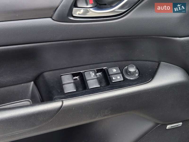 Внедорожник / Кроссовер Mazda CX-5 2017 в Киеве фото 15 Внедорожник / Кроссовер Mazda CX-5 2017 в Киеве