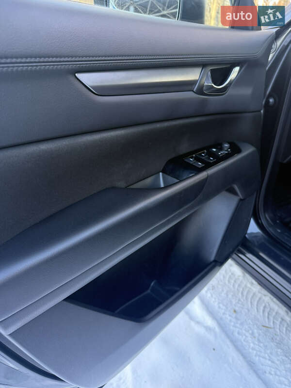 Внедорожник / Кроссовер Mazda CX-5 2018 в Киеве