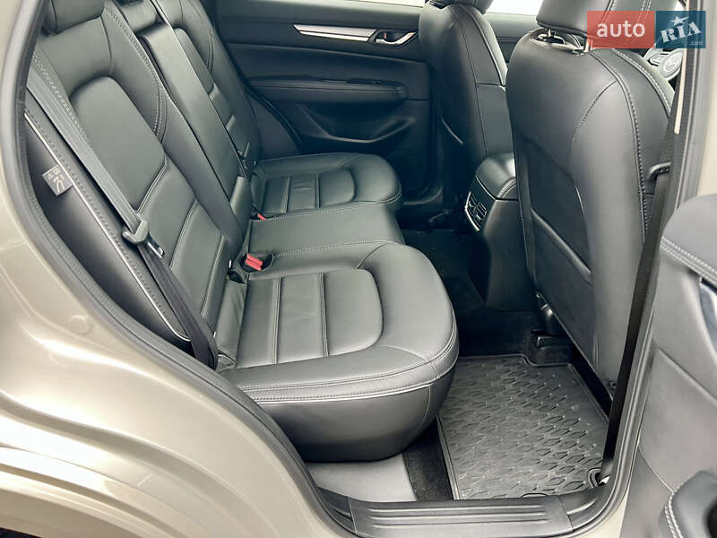 Внедорожник / Кроссовер Mazda CX-5 2025 в Киеве