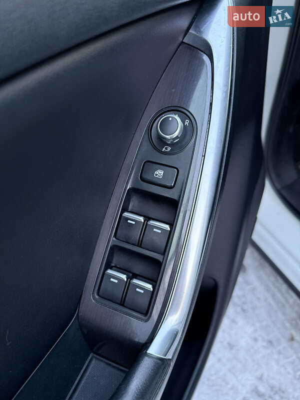 Внедорожник / Кроссовер Mazda CX-5 2017 в Каменском