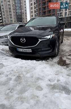 Позашляховик / Кросовер Mazda CX-5 2017 в Києві