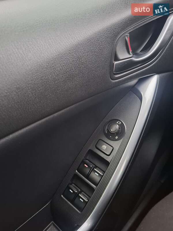 Внедорожник / Кроссовер Mazda CX-5 2014 в Бродах