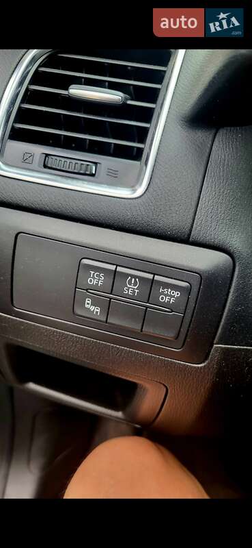 Внедорожник / Кроссовер Mazda CX-5 2015 в Терновке