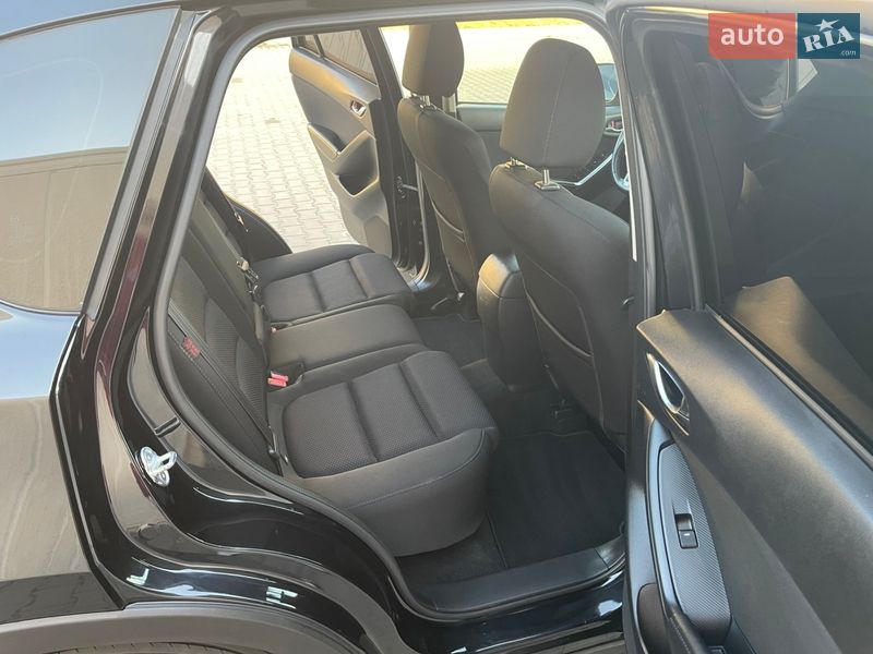 Внедорожник / Кроссовер Mazda CX-5 2015 в Рожище