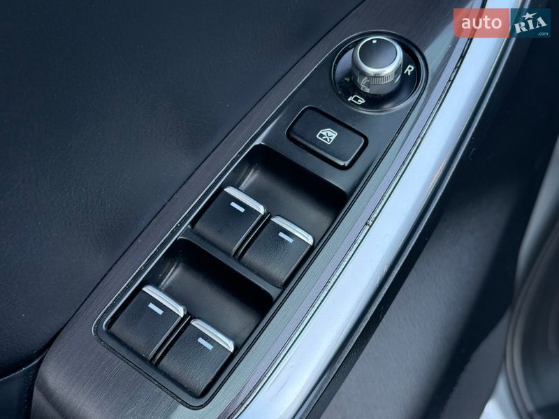 Внедорожник / Кроссовер Mazda CX-5 2016 в Ровно