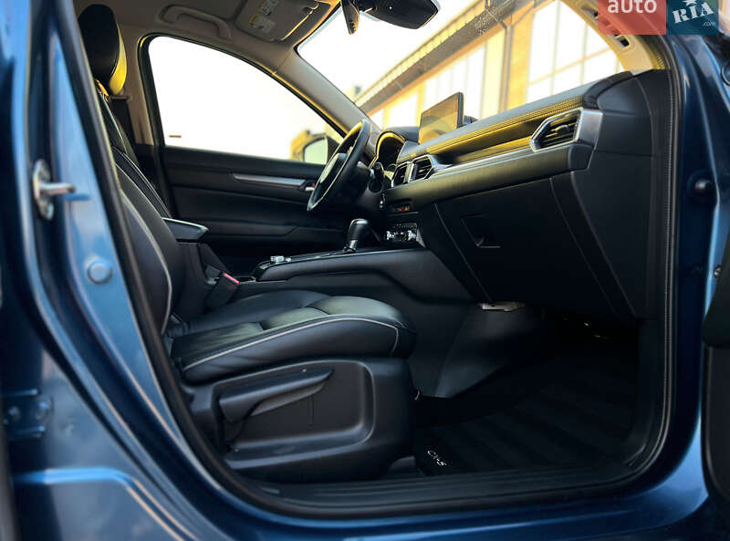 Внедорожник / Кроссовер Mazda CX-5 2024 в Тернополе