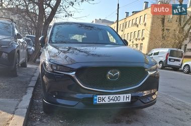 Внедорожник / Кроссовер Mazda CX-5 2017 в Киеве