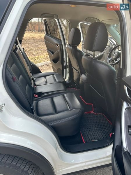 Внедорожник / Кроссовер Mazda CX-5 2015 в Гайвороне