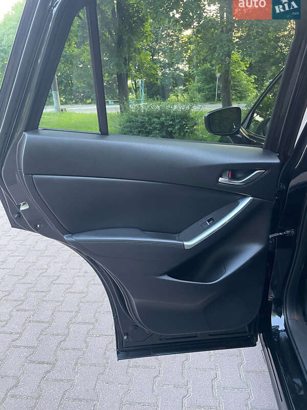 Позашляховик / Кросовер Mazda CX-5 2016 в Миргороді