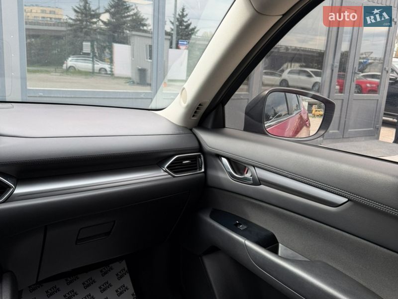Внедорожник / Кроссовер Mazda CX-5 2017 в Киеве