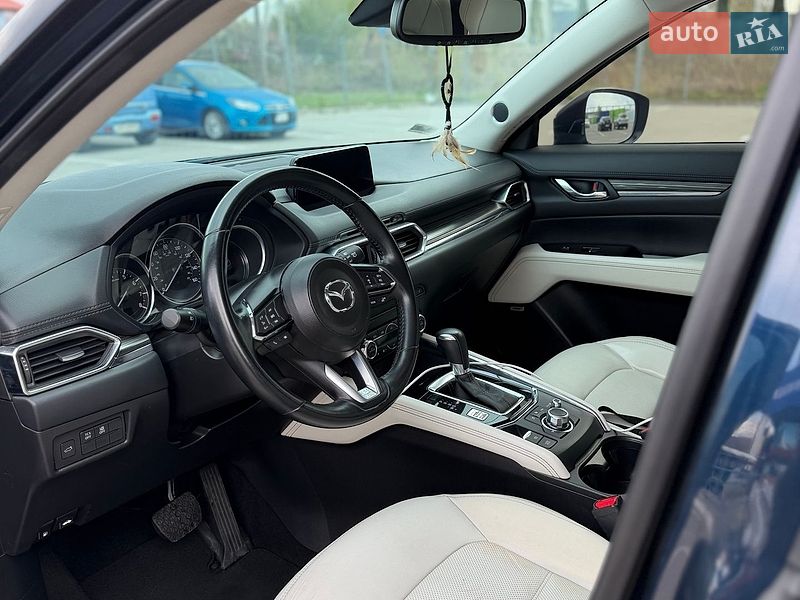 Внедорожник / Кроссовер Mazda CX-5 2017 в Киеве