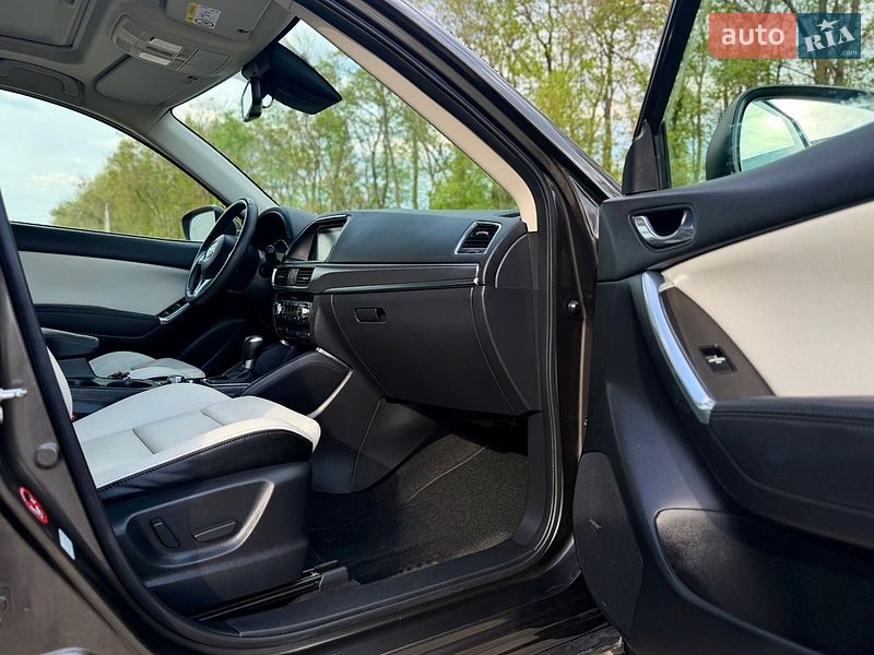 Внедорожник / Кроссовер Mazda CX-5 2016 в Луцке