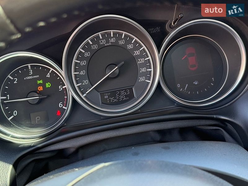 Внедорожник / Кроссовер Mazda CX-5 2015 в Стрые