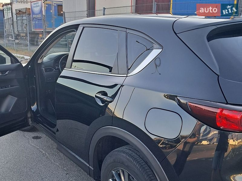 Внедорожник / Кроссовер Mazda CX-5 2017 в Киеве