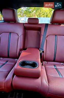 Позашляховик / Кросовер Mazda CX-70 2024 в 