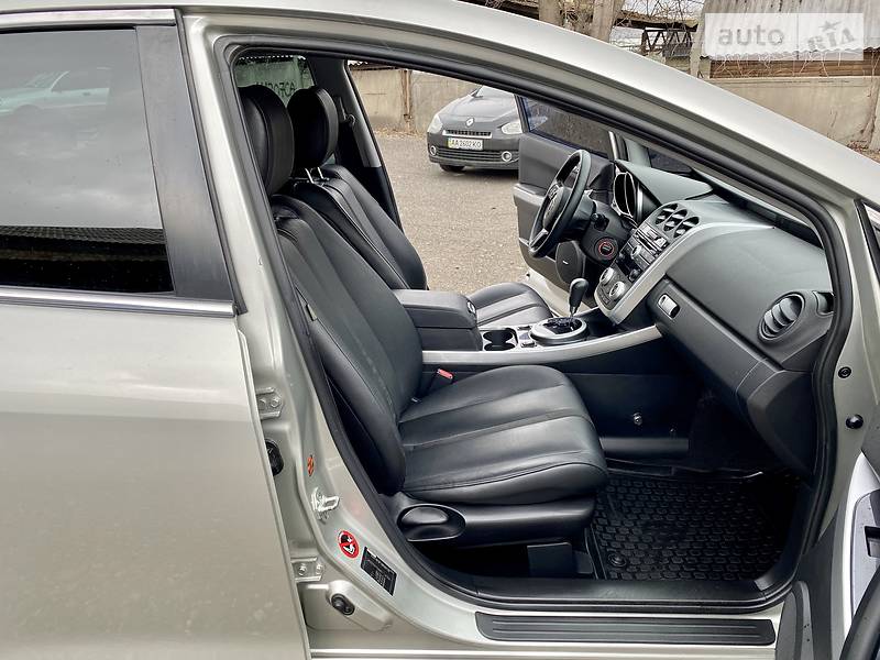 Позашляховик / Кросовер Mazda CX-7 2008 в Києві