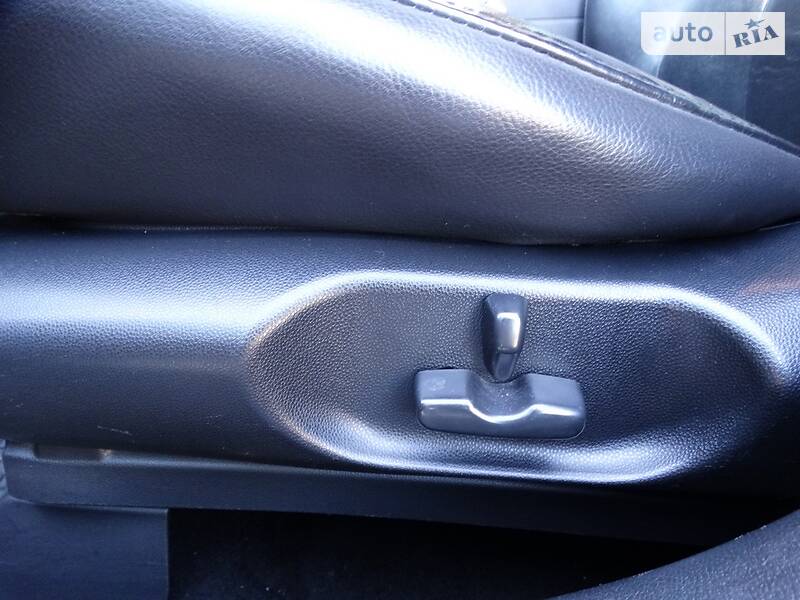 Позашляховик / Кросовер Mazda CX-7 2010 в Дніпрі