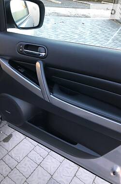 Позашляховик / Кросовер Mazda CX-7 2011 в 
