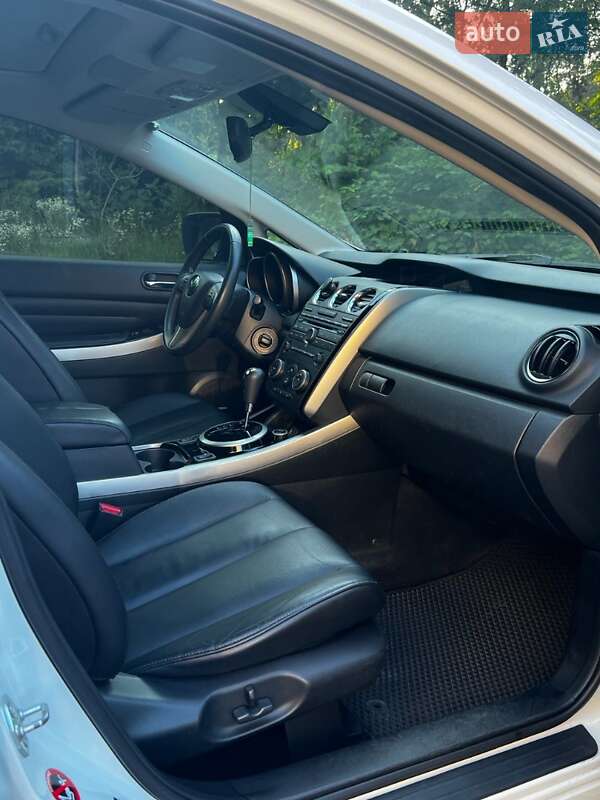 Внедорожник / Кроссовер Mazda CX-7 2011 в Киеве