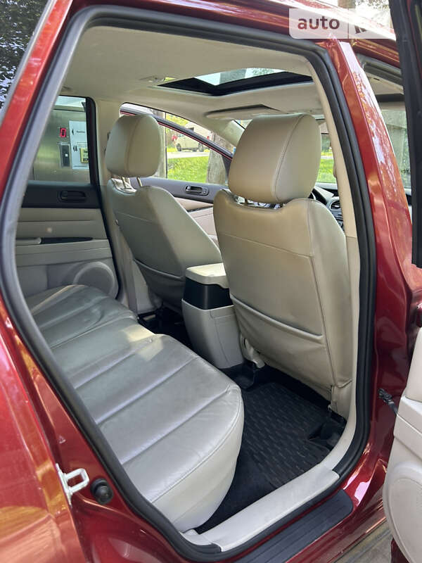 Позашляховик / Кросовер Mazda CX-7 2011 в Києві