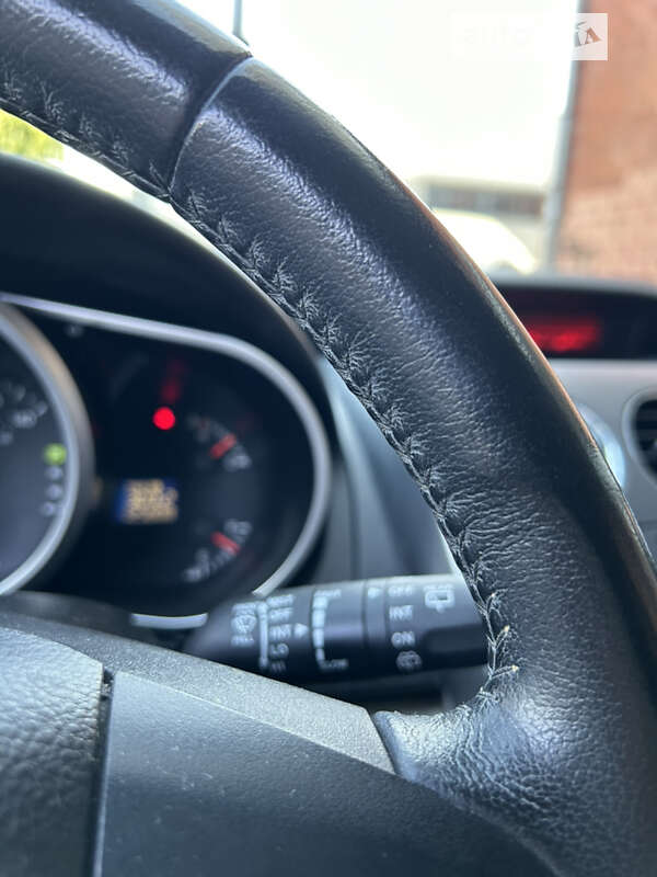 Позашляховик / Кросовер Mazda CX-7 2011 в Києві