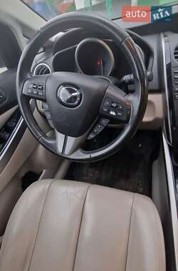 Внедорожник / Кроссовер Mazda CX-7 2009 в 