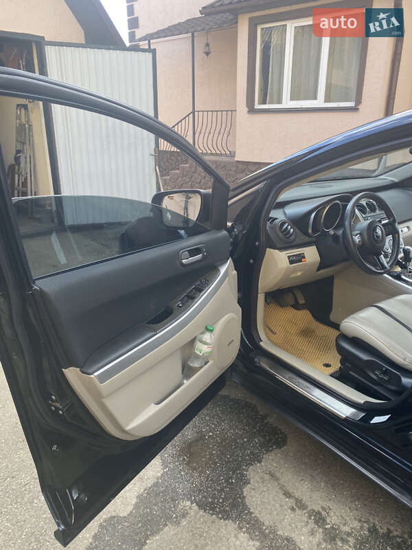Позашляховик / Кросовер Mazda CX-7 2009 в Чернівцях