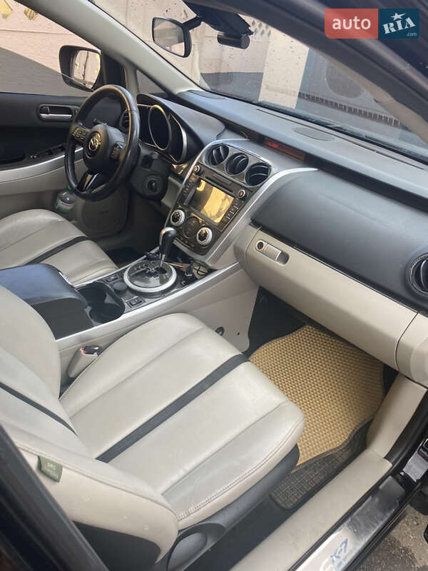 Позашляховик / Кросовер Mazda CX-7 2009 в Чернівцях