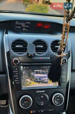 Внедорожник / Кроссовер Mazda CX-7 2011 в 
