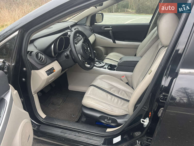 Позашляховик / Кросовер Mazda CX-7 2008 в Глобиному