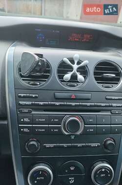 Позашляховик / Кросовер Mazda CX-7 2011 в 