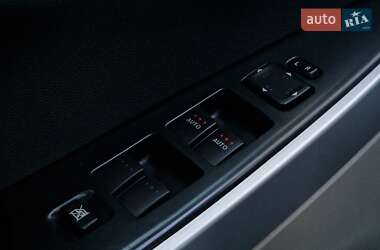 Внедорожник / Кроссовер Mazda CX-7 2007 в 