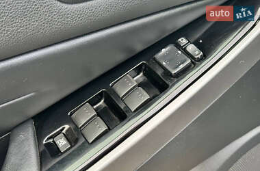 Внедорожник / Кроссовер Mazda CX-7 2011 в 