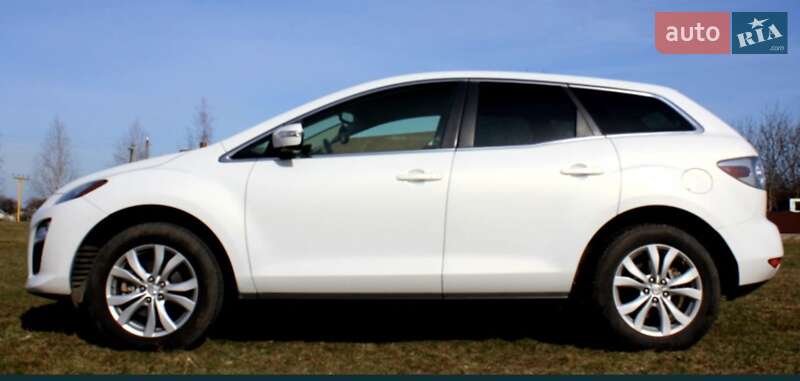 Позашляховик / Кросовер Mazda CX-7 2011 в Чернівцях