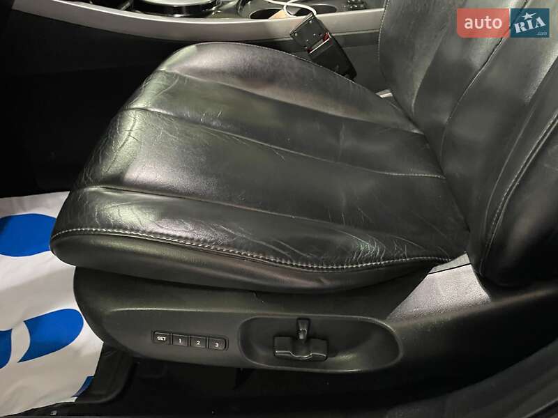Позашляховик / Кросовер Mazda CX-7 2010 в Косові