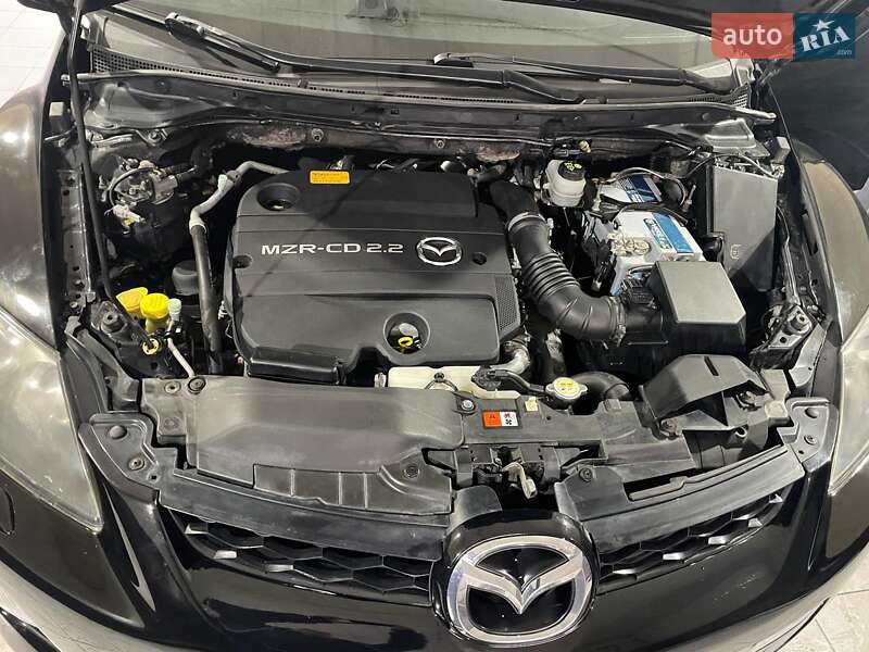 Позашляховик / Кросовер Mazda CX-7 2010 в Косові