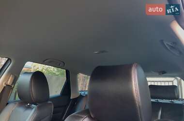 Позашляховик / Кросовер Mazda CX-7 2010 в 